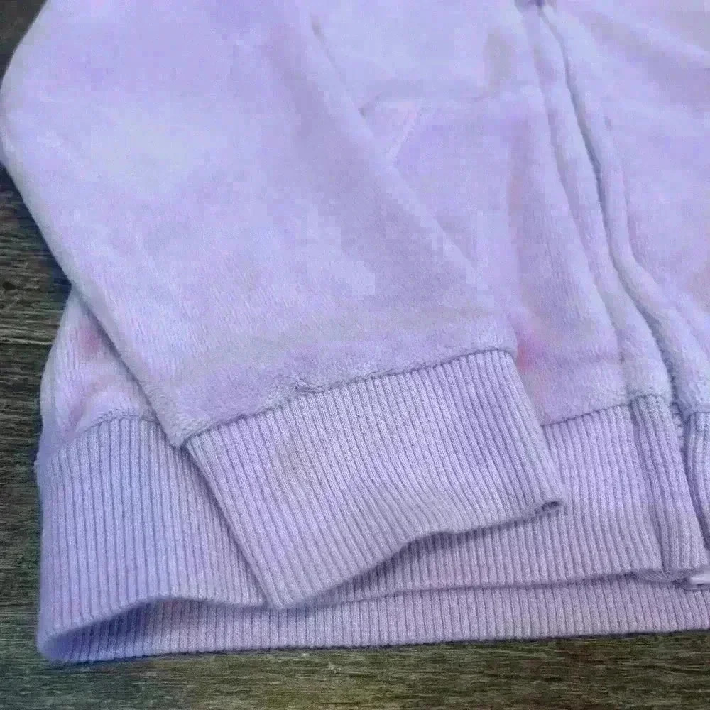 Juicy Couture Pink jacket size 3T Hoodie Sweatshirt Zip Up In Good Condition - Picture 2 of 5